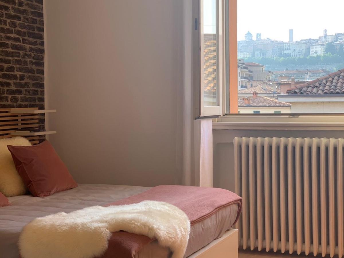 Camozzi Central Apartment Бергамо Екстериор снимка